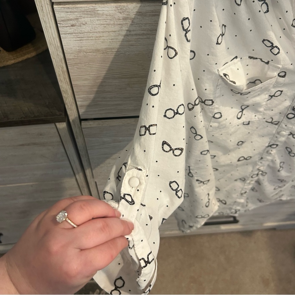Torrid Womens 1x Plus White Glasses Madison Collared Button-Up Pockets - Picture 4 of 6
